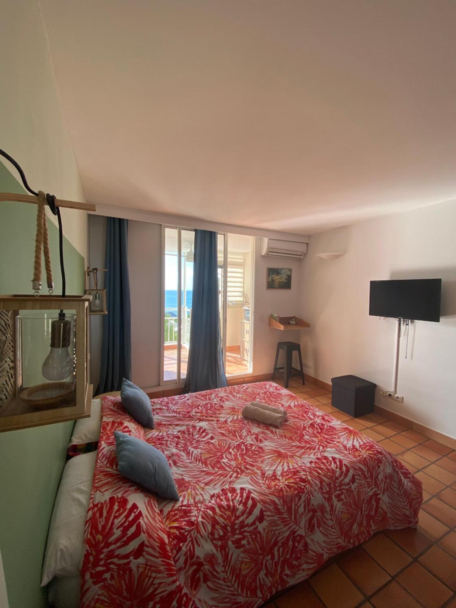 Studio Paisible Avec Piscine, Pas Loin De La Plage La Trinité Exterior photo